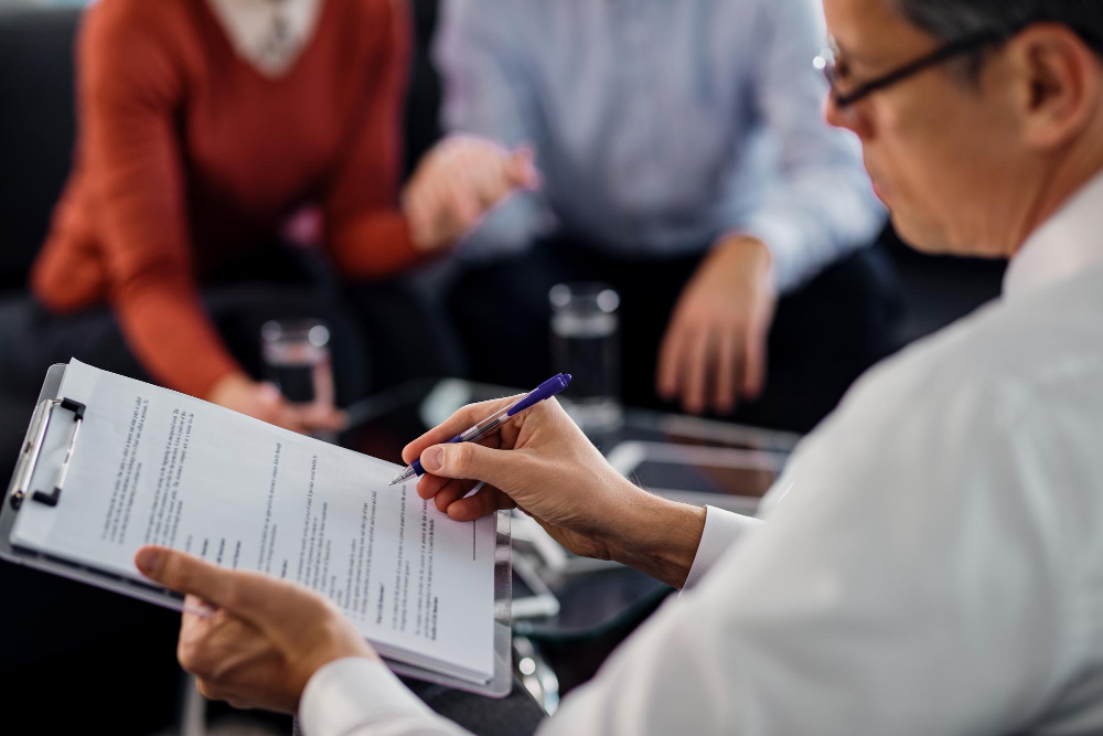 What Is a Contingency Fee and What It Means When You Hire a Personal Injury Lawyer in Tennessee
